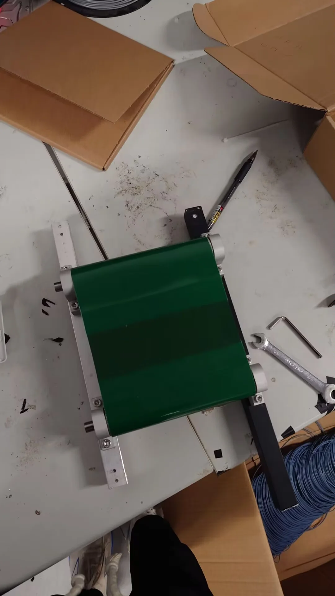 小型绿色传送带