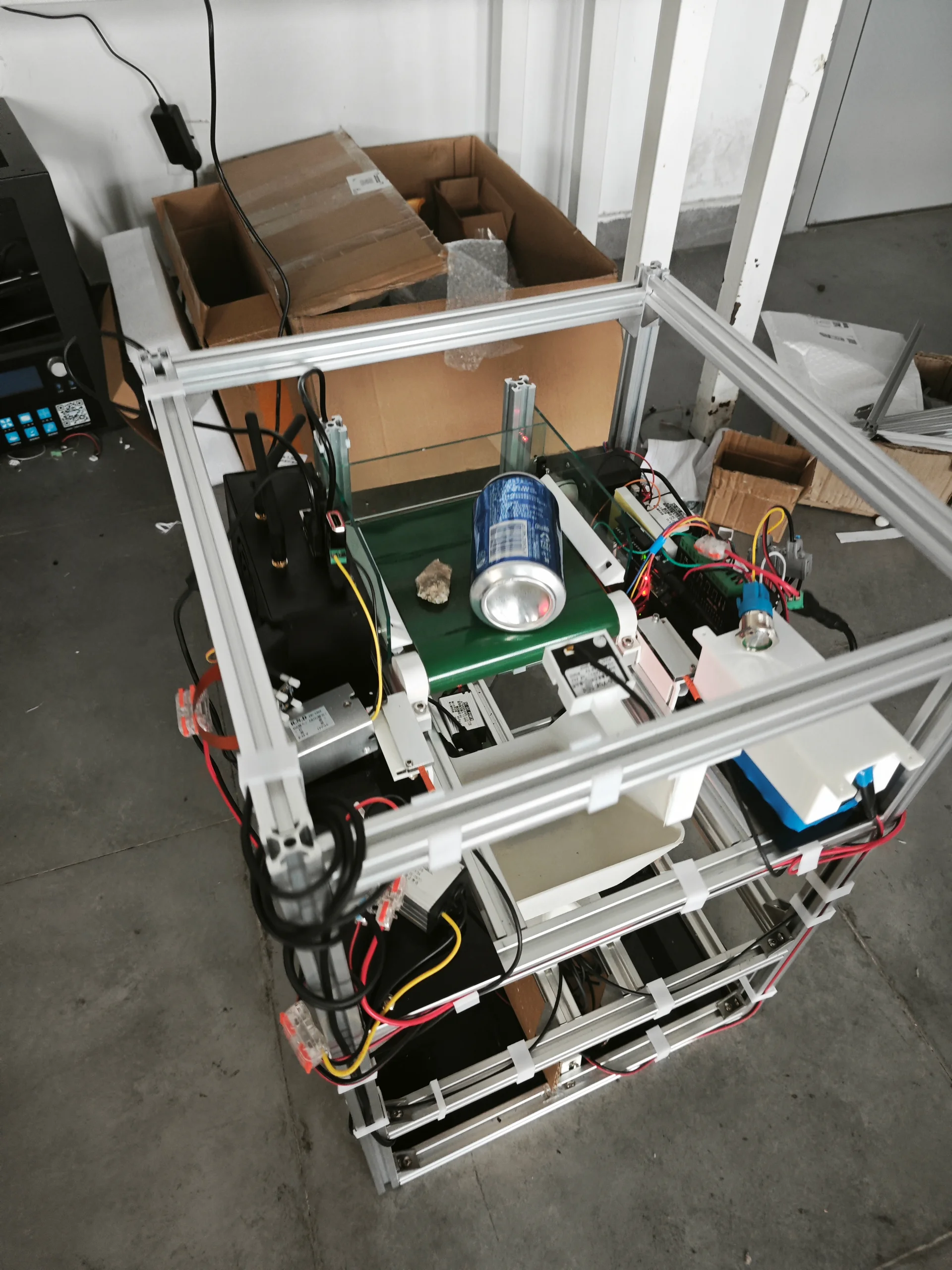 三层设备侧面视图