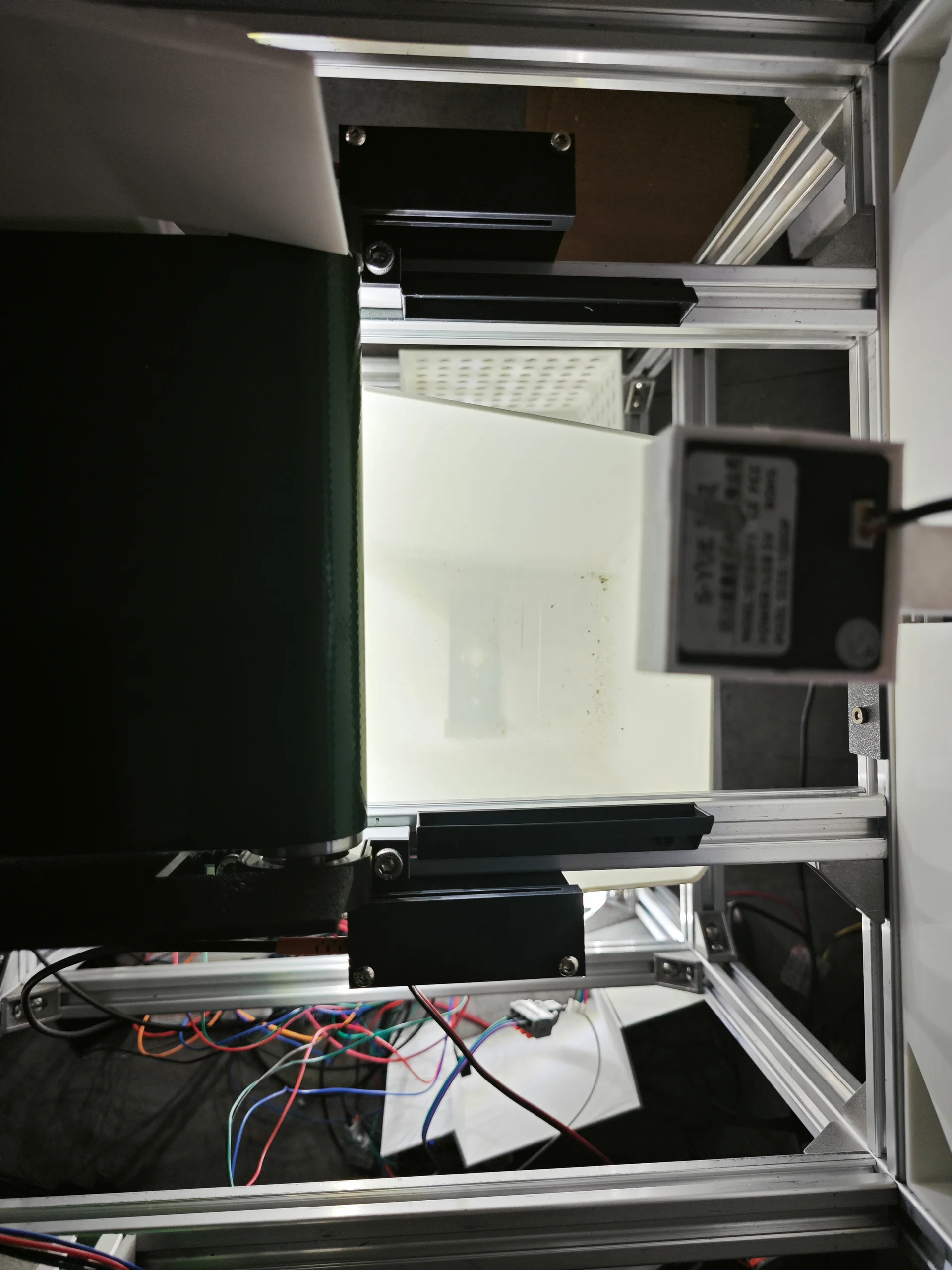 铝型材框架部分组装