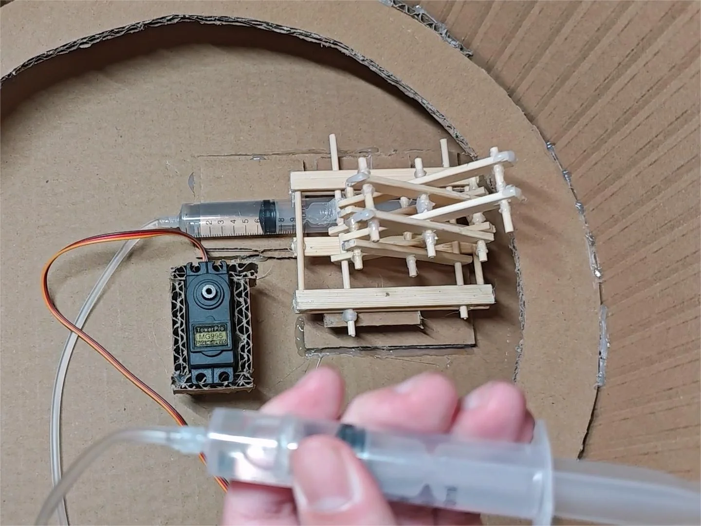 自制液压机械装置模型实物